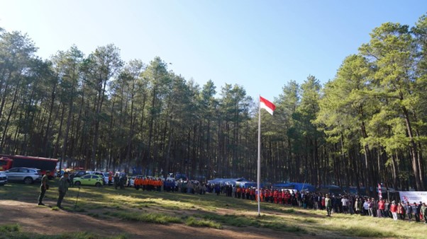 BBKSDA Sulawesi Selatan dan Stakeholders Rayakan HUT RI ke-79 dengan Aksi Nyata  di Lembanna/Jalur Pendakian Gunung Bawakaraeng TWA Malino