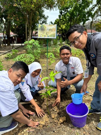 Tanam Pohon Sekarang Untuk Indonesia Emas 2045