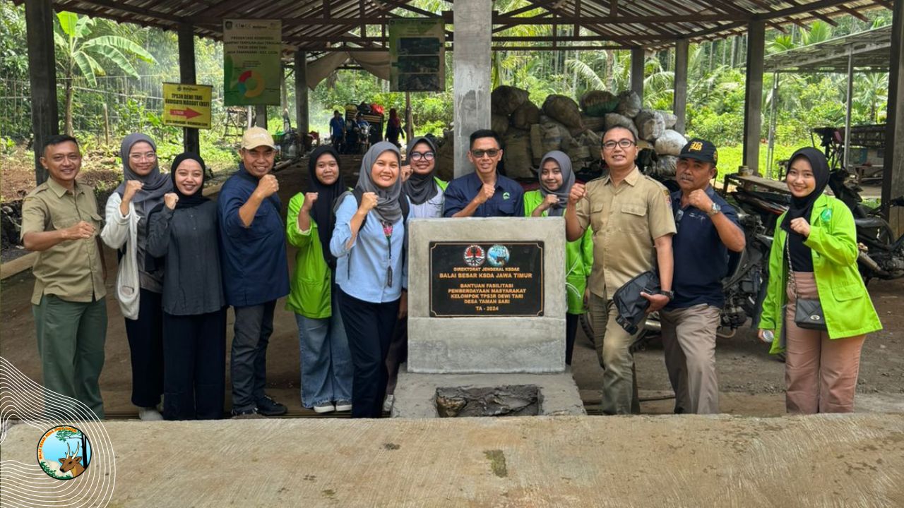 Dewi Tari: Menari di Tengah Sampah, Membangun Harapan di Kaki Ijen