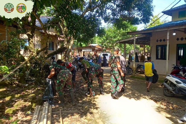 Bersih Sampah dan Penanaman Pohon di CA Gunung Kentawan Dalam Rangka Hari Bum